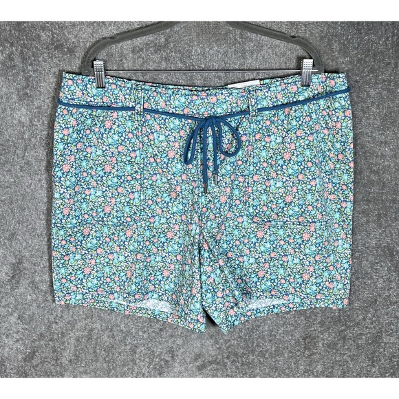 Croft & Barrow Pull On Chino Shorts Womens Size XXL Green Floral Pockets NWT - Picture 1 of 8